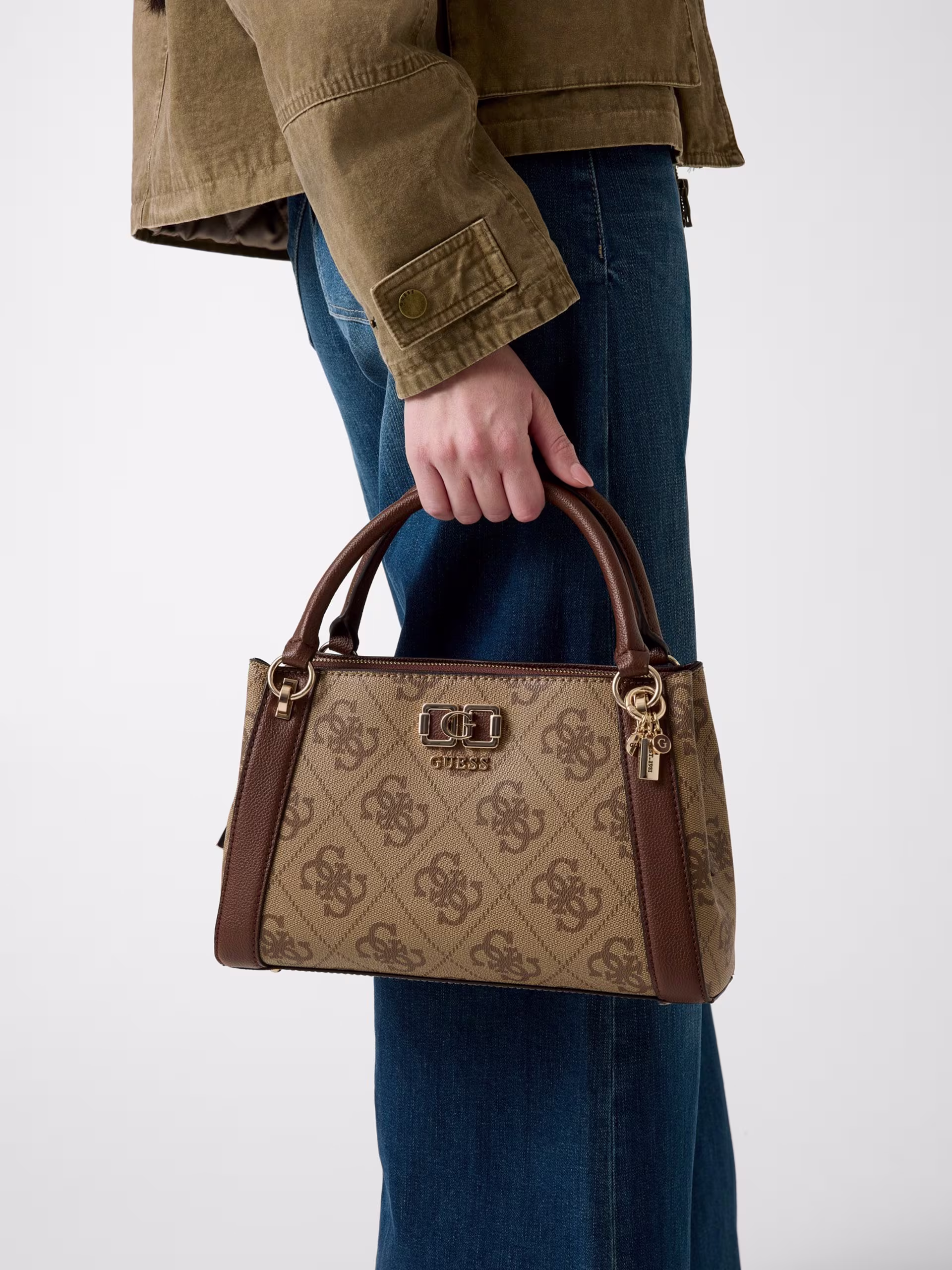 KARNILLA BORSA A MANO