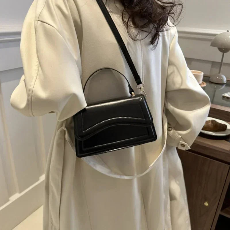 Pinta | Borsa a Mano in Pelle PU Tinta Unita - immagine 6