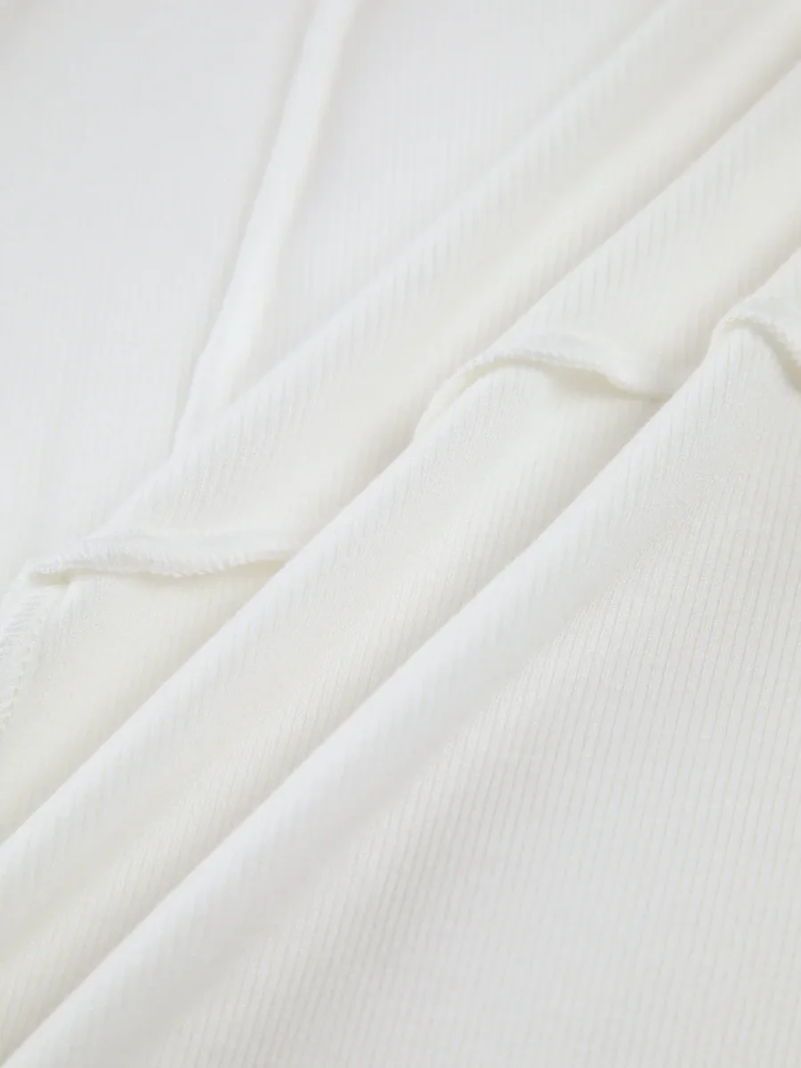 Lucia | Top estivi versatili e minimalisti - immagine 3